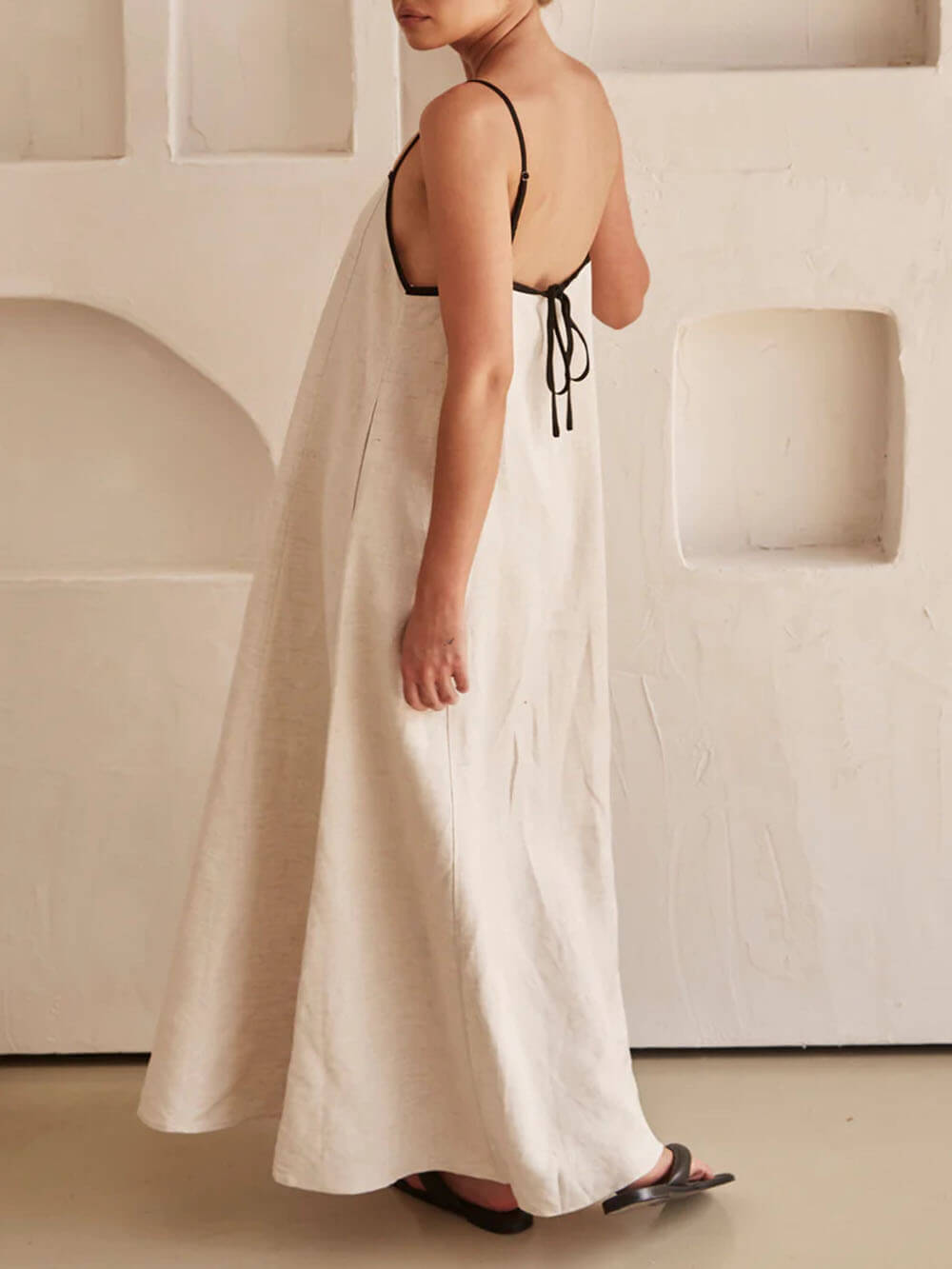 Trendy A-Linien Trägerkleid mit Kontrast-Design für Feiertage – Zoey