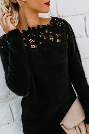 lässiger Spitzen-Ausschnitt langärmeliger Pullover – Schwarz