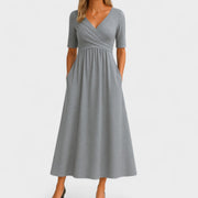 Midi-Kleid für Damen, Wickelkleid mit V-Ausschnitt und Taschen – Grau