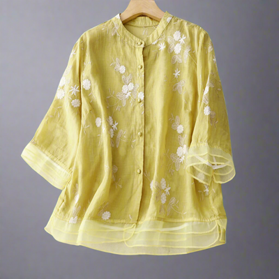 Roswitha | Baumwolltop mit floralem Rand aus hochwertigem Material für den Frühling