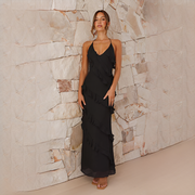 Latresia - Modern und Elegant: Neckholder-Kleid – Schwarz