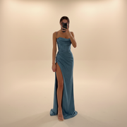 Monique - Elegantes Maxikleid mit Schlitz – Blau