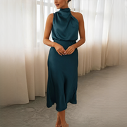 Juliana - Elegantes Neckholder-Kleid mit schulterfreiem Design – Blau