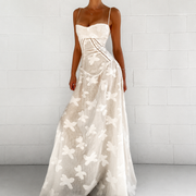 Sandra - Elegantes Figurbetontes Maxikleid – Weiß
