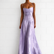 Sandra - Elegantes Figurbetontes Maxikleid – Lila