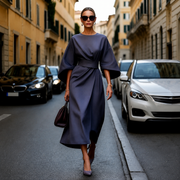 Sonia - Elegantes Kleid mit markanten Ärmeln – Marineblau