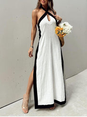 Halterneck Maxikleid mit Schlitz und Colorblock-Design – Weiß