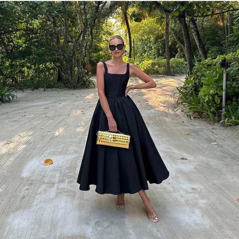 Elegantes Abendkleid | Taillierte Silhouette & weitschwingender Rock | Klassische Raffinesse