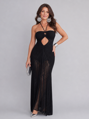Zephyra | Maxikleid mit Neckholder, Häkeloptik und Fransen – Schwarz