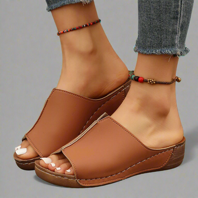 Clemensia | Handgefertigte Wedge-Sandalen aus Premium-Material