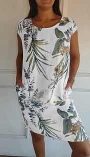 Helena | Feminin geschnittenes Kleid mit Rundhals – Weiß - 2