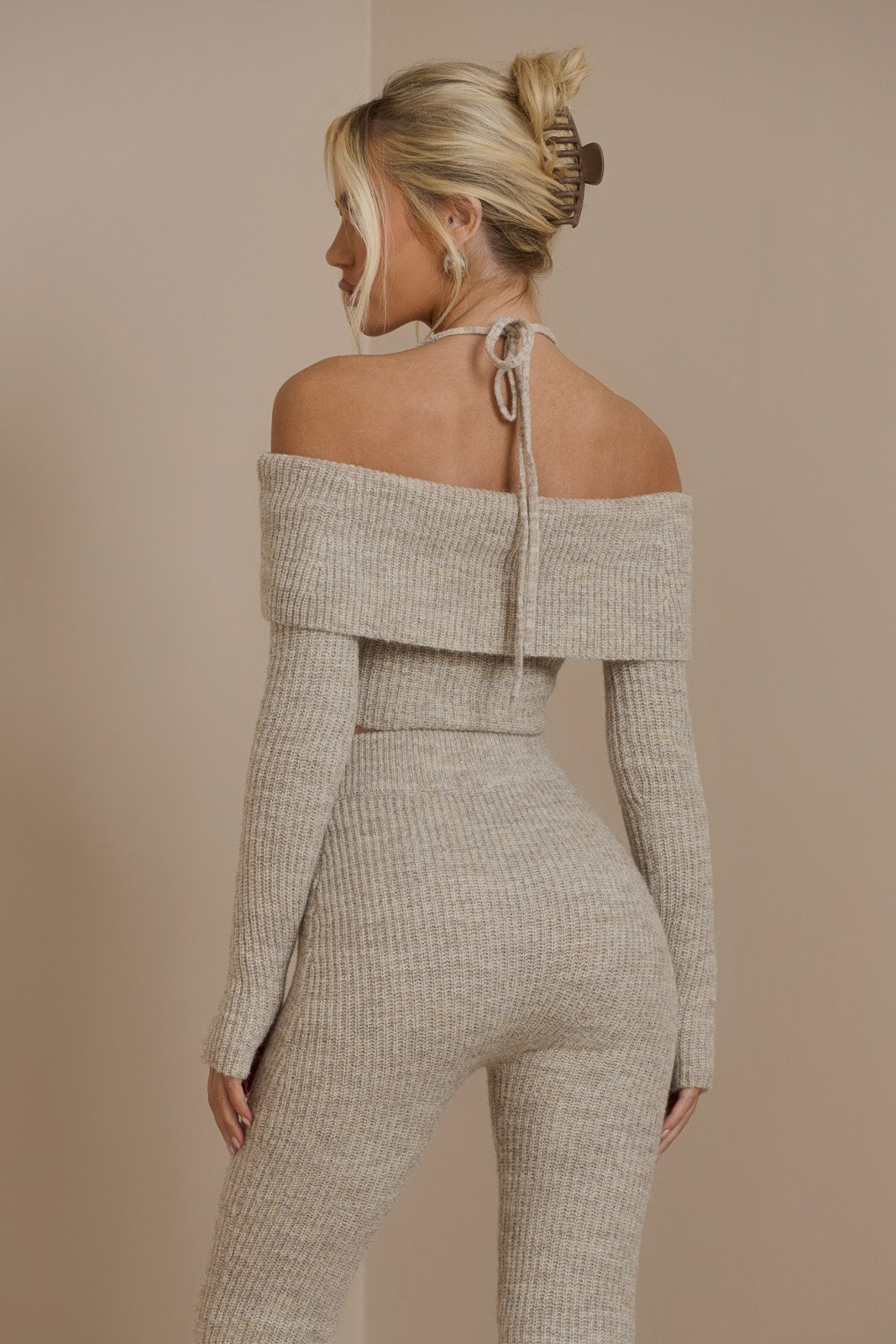 Schulterfreies Strick-Set | Feminine Eleganz & Komfort | Figurbetonter Schnitt