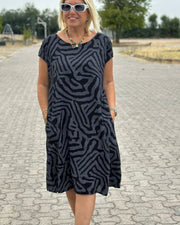 Fiona | Sommerkleid mit charmantem Rundhalsausschnitt – Schwarz