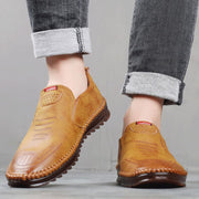 ALEX / ATMUNGSAKTIVE, RUTSCHFESTE LEDERSNEAKER FÜR HERREN – Braun