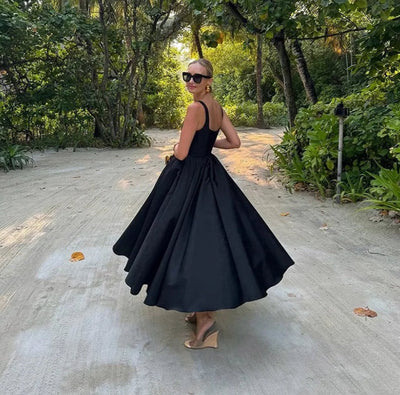 Elegantes Abendkleid | Taillierte Silhouette & weitschwingender Rock | Klassische Raffinesse