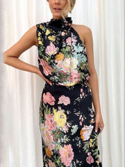 Maxikleid mit Neckholder, floralem Muster und elastischer Taille – Schwarz