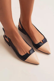BALLETTSCHUHE MIT ZWEIFARBIGEM DETAIL – Schwarz