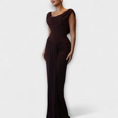 Elara - Schickes braunes Abend-Maxikleid mit Drapiertem Ausschnitt