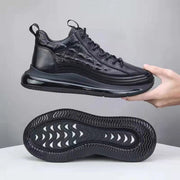 Herren Sneakers mit Krokodil-Prägung und Schnürung – Schwarz