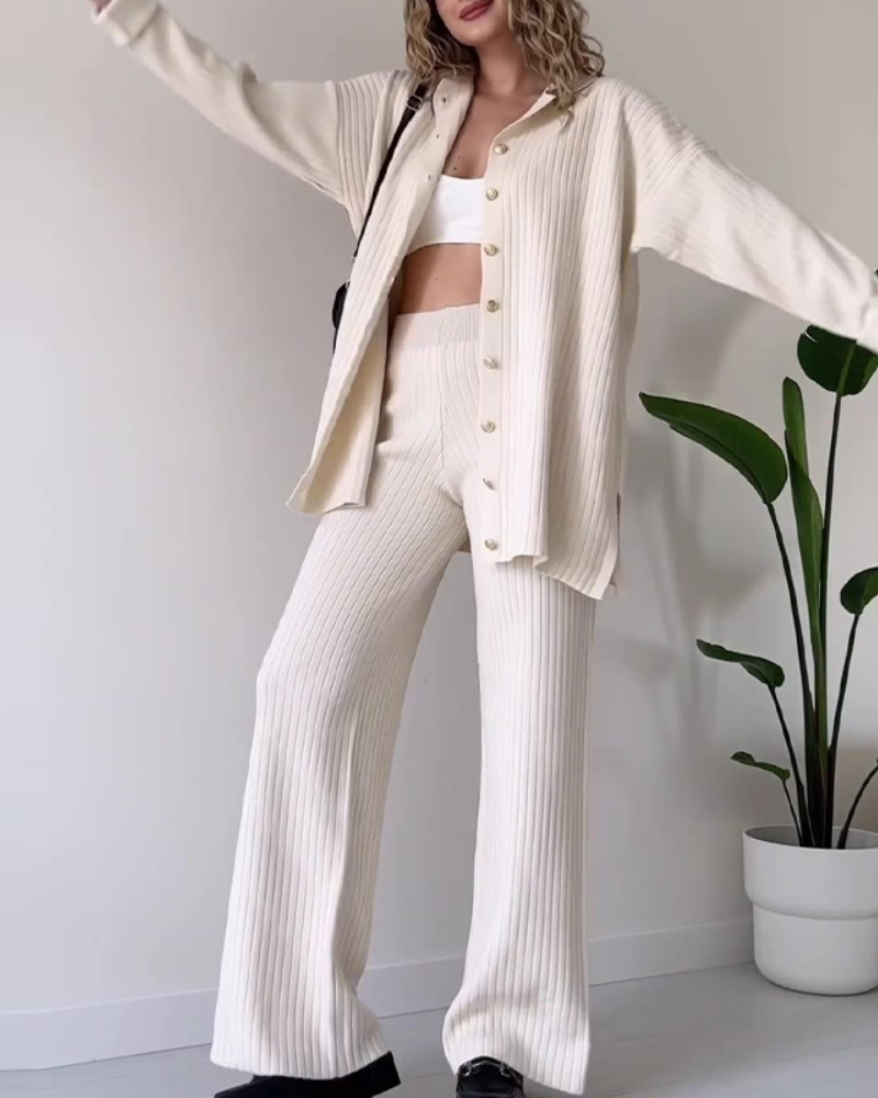 Strick-Set in Rippoptik | Hemdjacke mit Knöpfen | Weite Hose