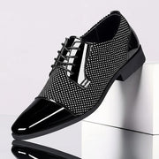 Herren Lackleder Oxford Schuhe Mit Punktmuster – Elegante Business Schuhe – Steingrau