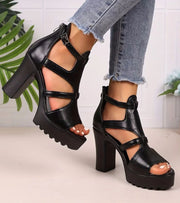 Elestine - skulpturale Plateau-Gladiatorensandalen – Schwarz