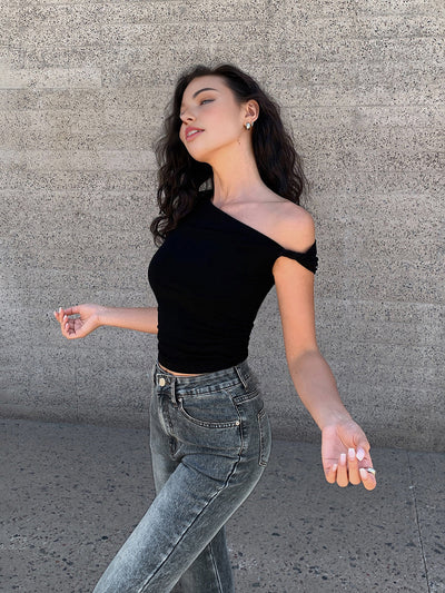 Asymmetrisches Crop-Top | One-Shoulder | Figurbetonter Schnitt