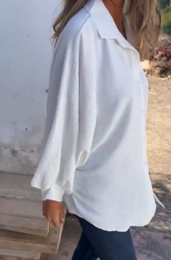 Bluse mit Knopfleiste | Lockerer Schnitt | Fließendes Material