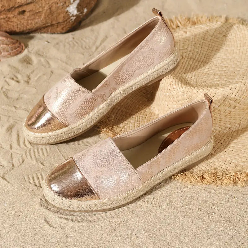 Espadrilles mit Glanzelement | Geflochtene Sohle | Sommerlicher Chic