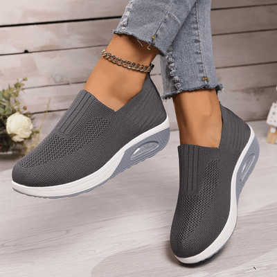 Damen Slip-on Strick-Sneaker mit Keilsohle