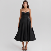 Zendaya - Elegantes Kleid mit doppelter Lage – Schwarz