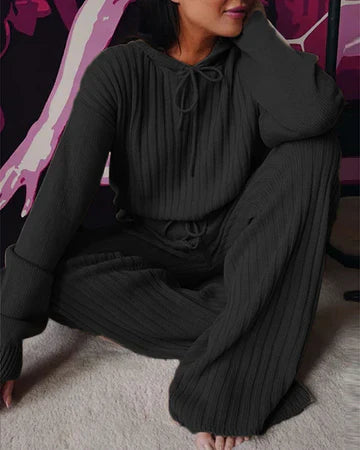 Kapuzen-Strickanzug | Kuschelig & Lässig | Entspannter Chic