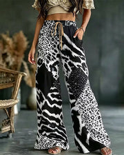 Elfrida - Weiche Wide-Leg-Hose mit Leo-Patchwork – Weiß