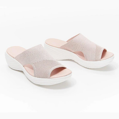 Offene Cut-Out-Keilabsatzsandalen für Damen