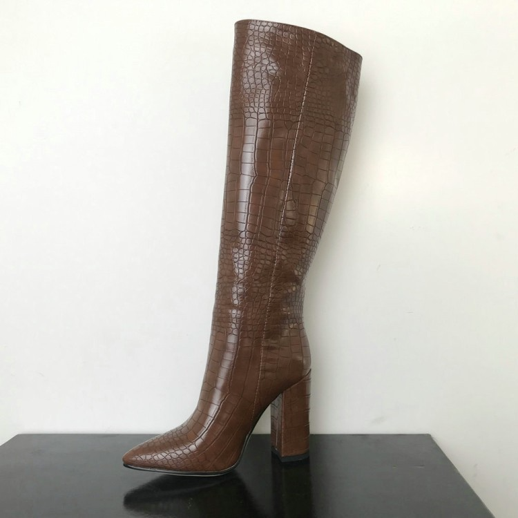 Kameron - Große und klobige Stiefel für Frauen