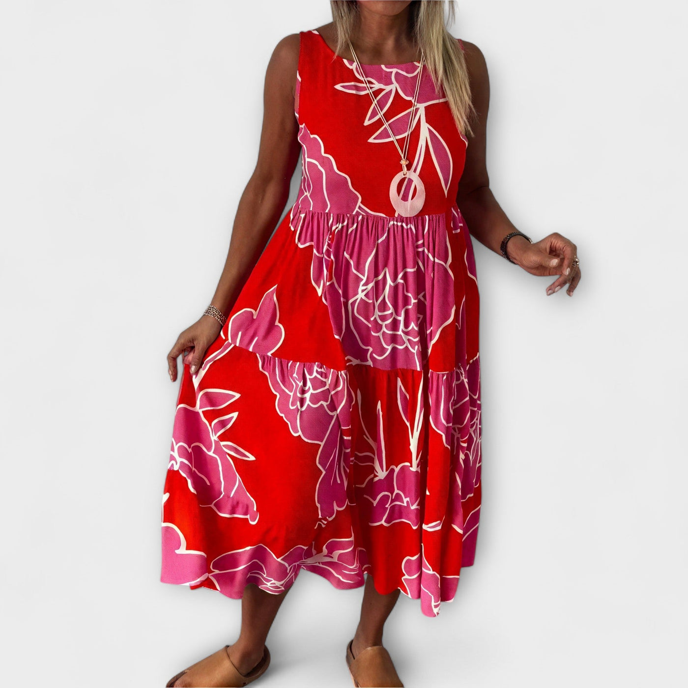 Geblümtes Midi-Kleid mit Stufenrock