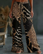 Elfrida - Weiche Wide-Leg-Hose mit Leo-Patchwork – Schwarz