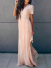 Elliana - Langes Spitzenkleid mit V-Ausschnitt – Rosa