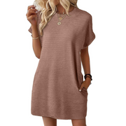 Emilia | Modernes Minimalistisches Sommerkleid – Hellbraun
