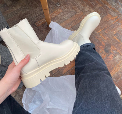 Damen Plateaustiefel aus Veganleder