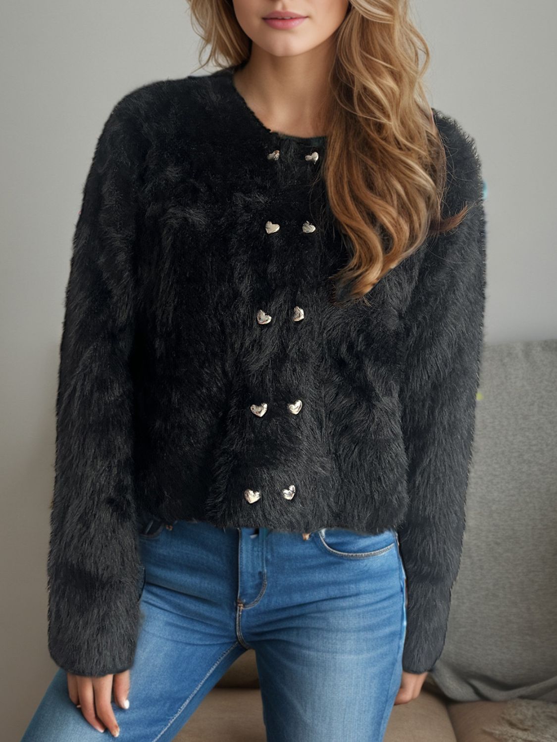 Flauschiger Strick-Cardigan | Herzförmige Knöpfe | Weich & gemütlich