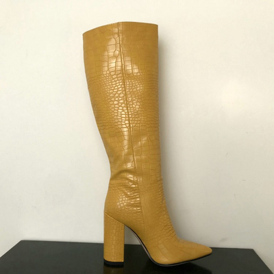 Kameron - Große und klobige Stiefel für Frauen