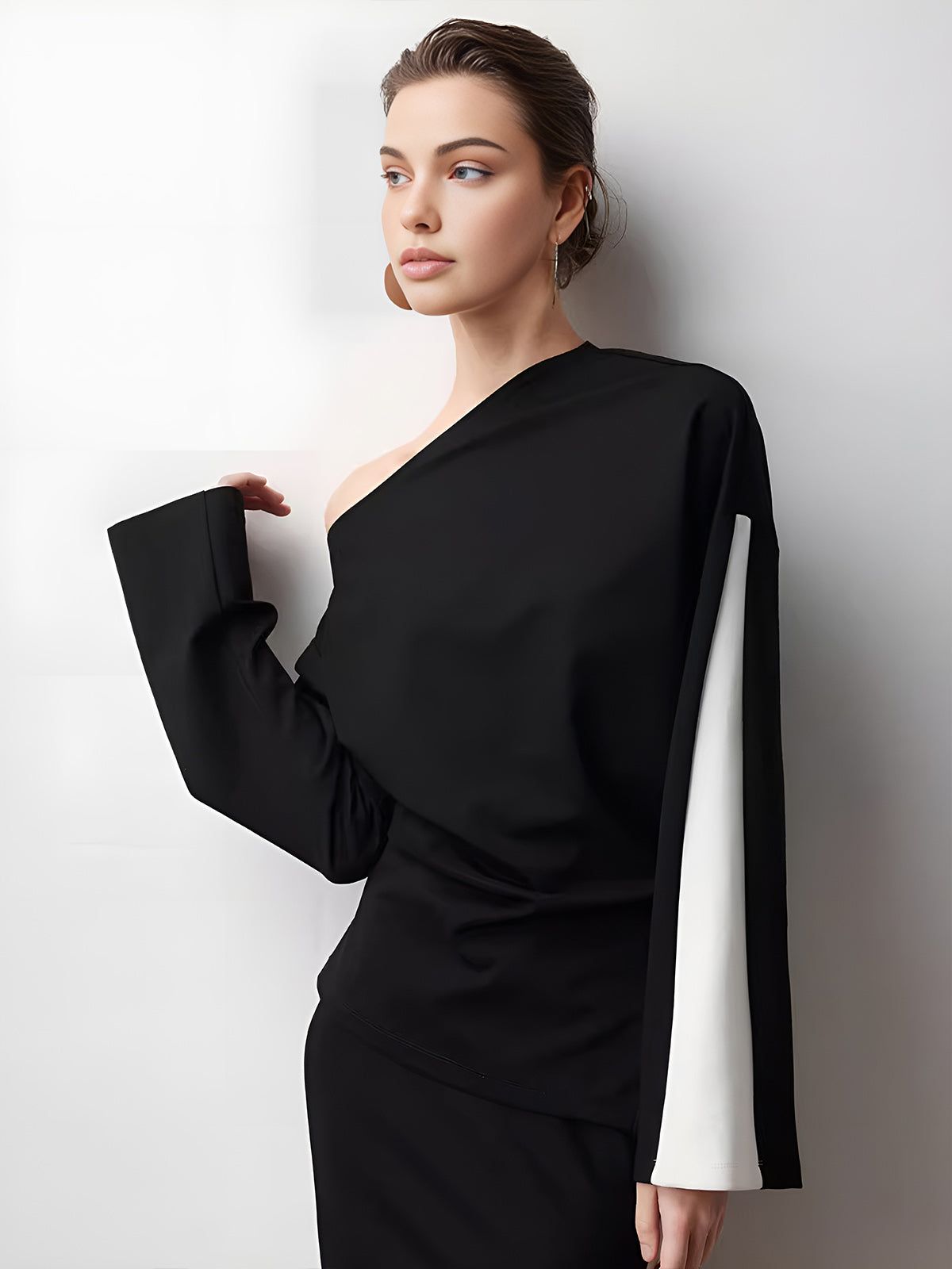 Asymmetrisches Maxikleid | Elegante Silhouette | Modernes Color-Blocking