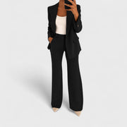 Estevia - Taillierter Hosenanzug mit Ein-Knopf-Blazer – Schwarz