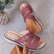 Zinnette - Stützende orthopädische Sandalen – Dunkelrot
