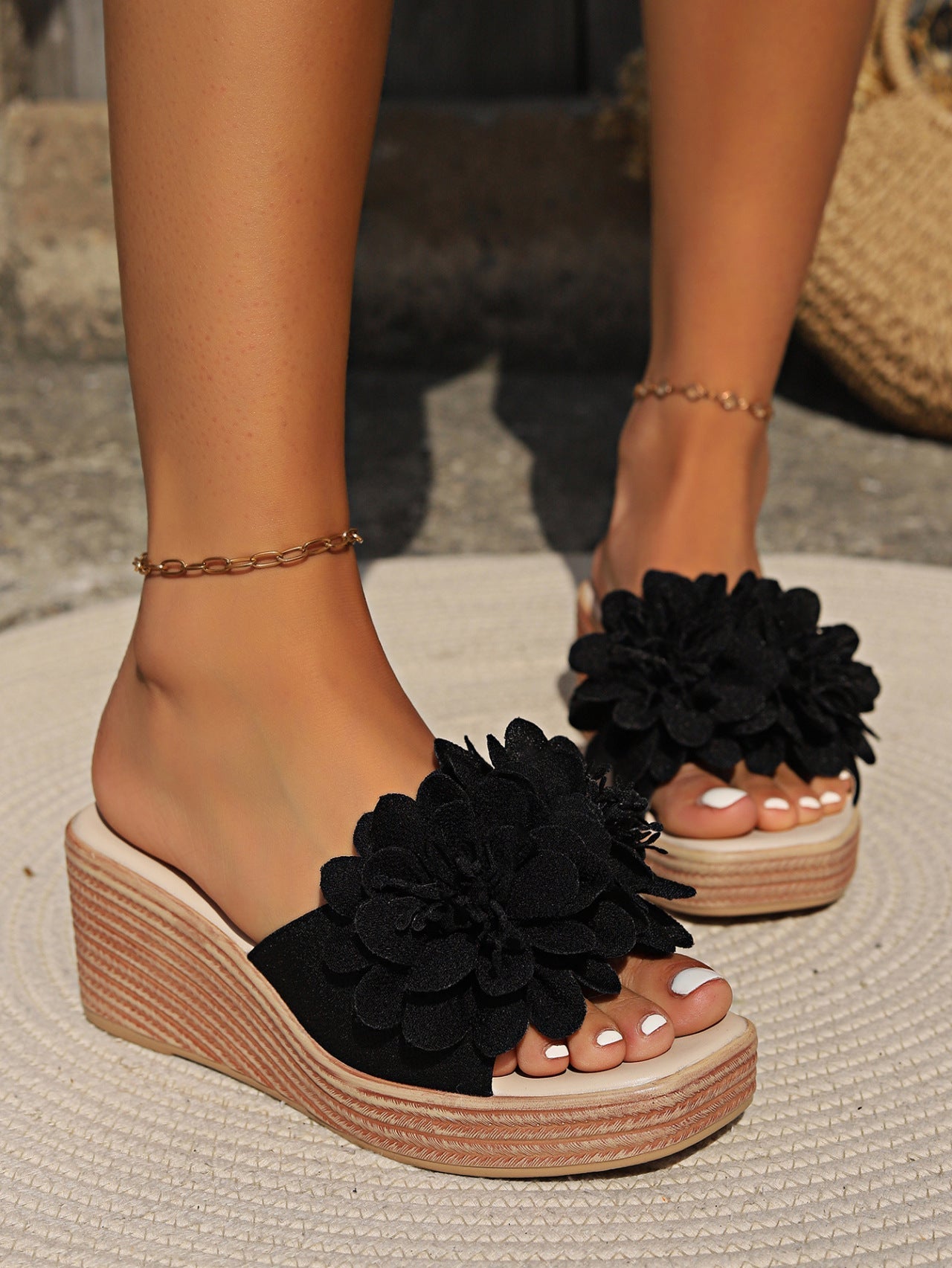 Keilsandale mit 3D-Blume | Riemenlos | Romantisch & Sommerlich