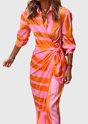 Elegantes Wickelkleid für Frauen – Stilvolles Sommerkleid mit modernem Druck – Orange