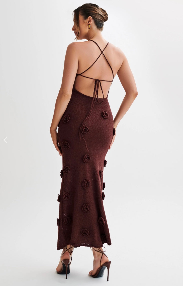 Strickkleid mit Spaghettiträgern | 3D-Blumen-Akzente | Feminin & Ausdrucksstark