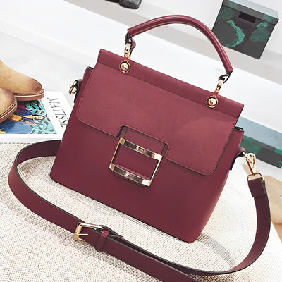 Elegante Handtasche | Zweifarbiger Look | Statement-Schnalle