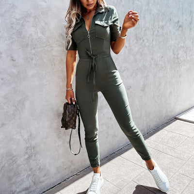 Kurzarm- und figurbetonter Cargo-Jumpsuit Damen – Malina